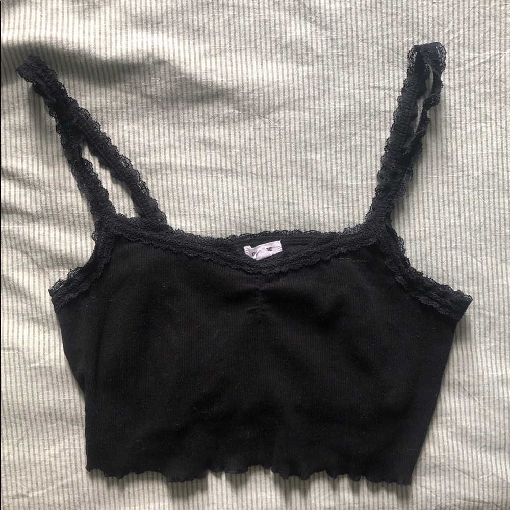 Garage cropped ribbed lace trim tank top with ruched front.